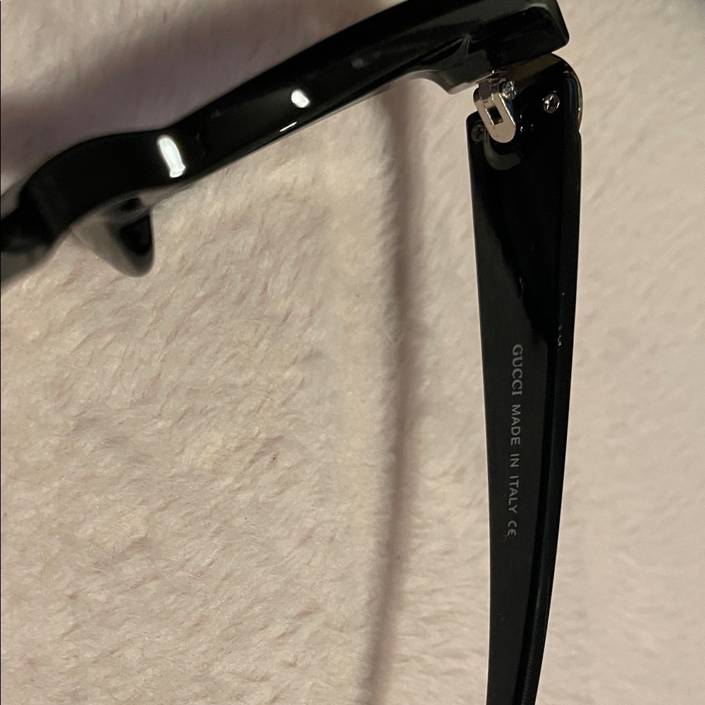 Gucci Black Frame Sunglasses with Dark Purple Lenses - Picture 11 of 11